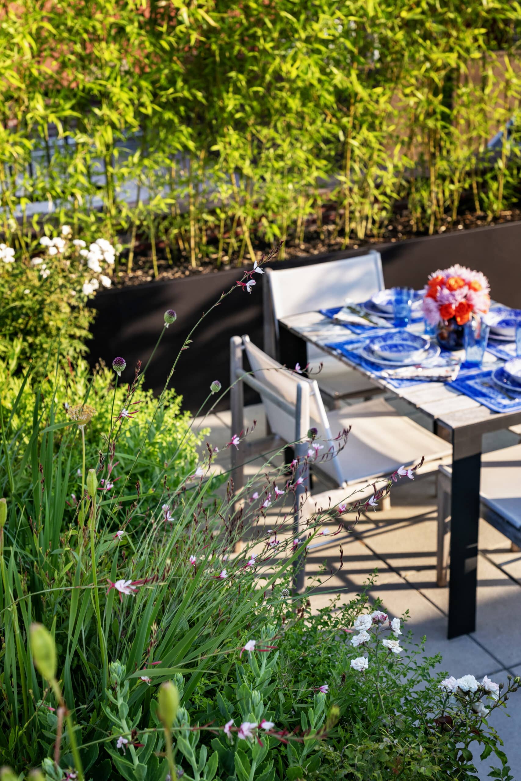 ROOFTOP DINING AREA 2