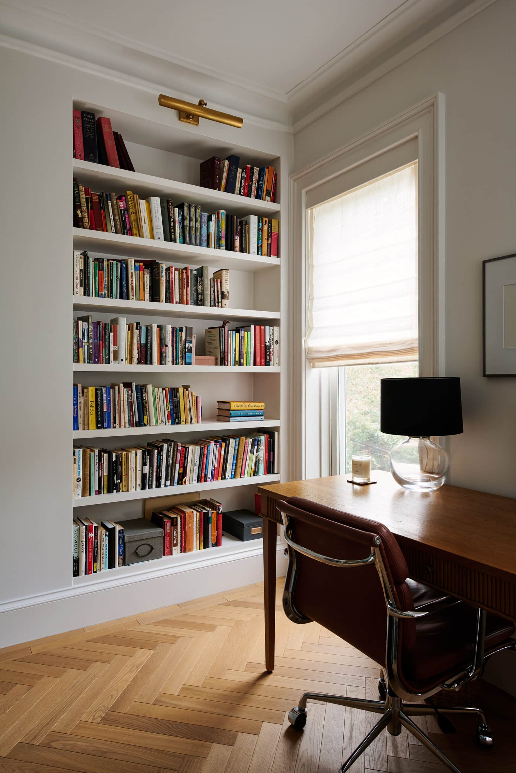 STUDY WITH BOOKSHELVVES