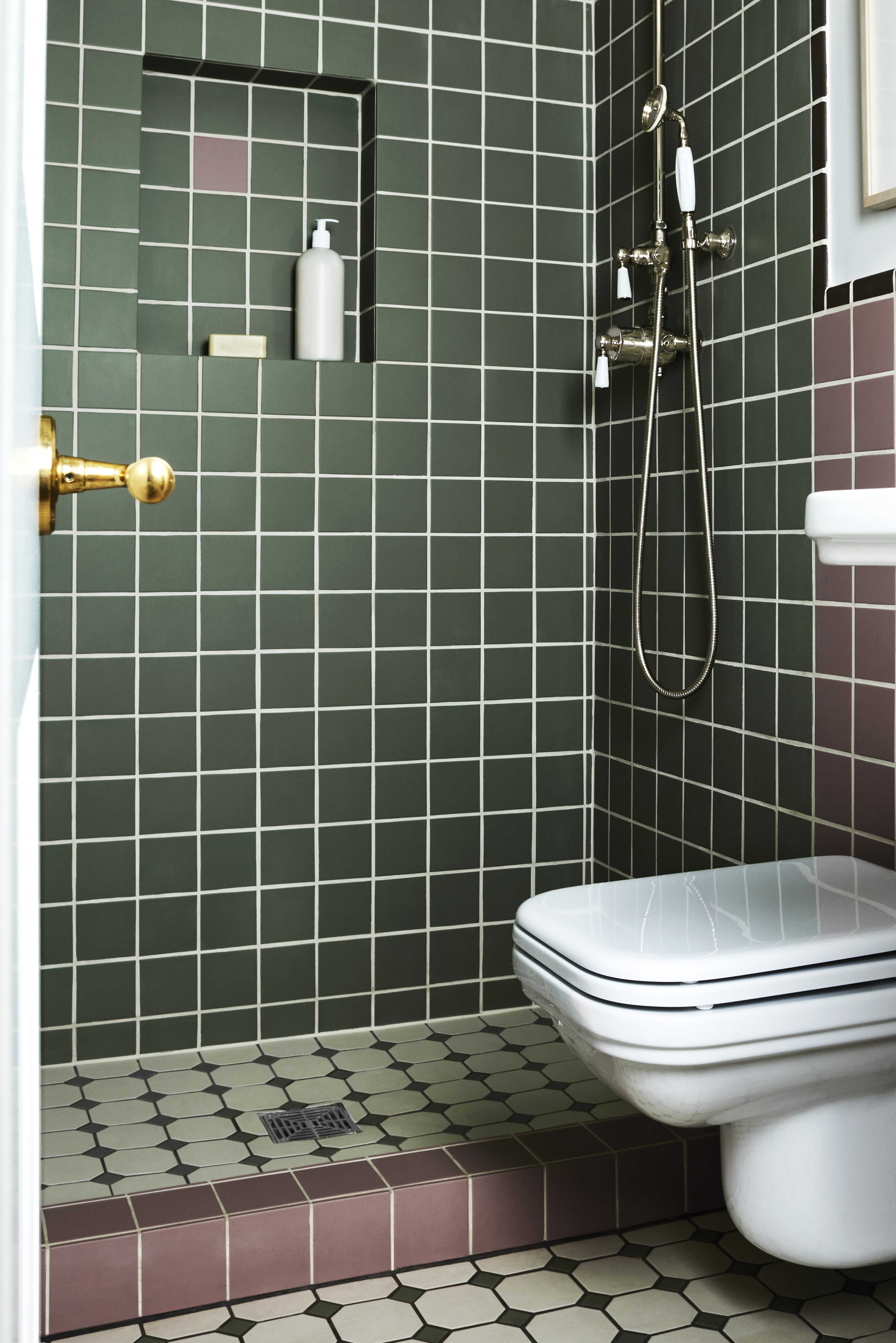 GUEST BATH SHOWER GREEN TILE